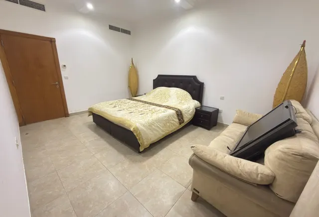 HOT DEAL ! HILTON/MARINA FRONT SPACIOUS 3BHK+MAID