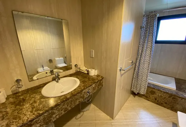 Luxury High-Floor 2BR | 175 SQM | 3 Baths | Balcon