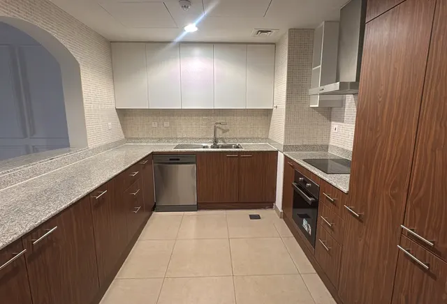 1 BHK 1 month free – Porto Arabia