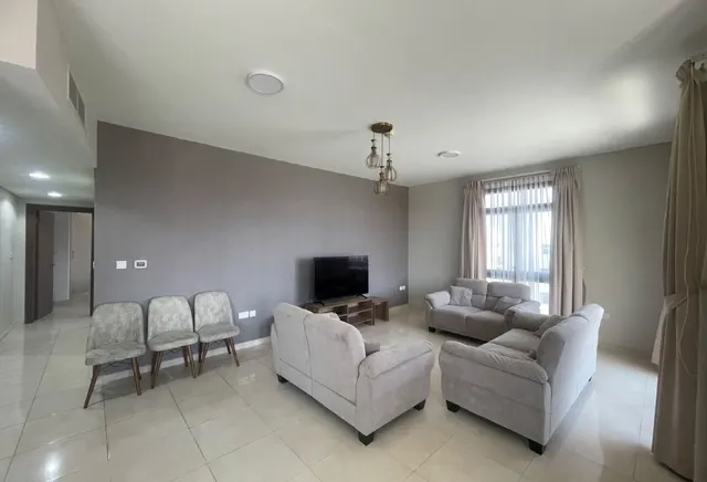 LAVISH FF 3BHK WITH 2 BALCONY IN FOXHILLS @9000
