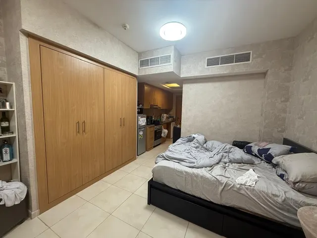 LIMITED TIME OFFER STUDIO FULLY FURNISHED BALCONY
