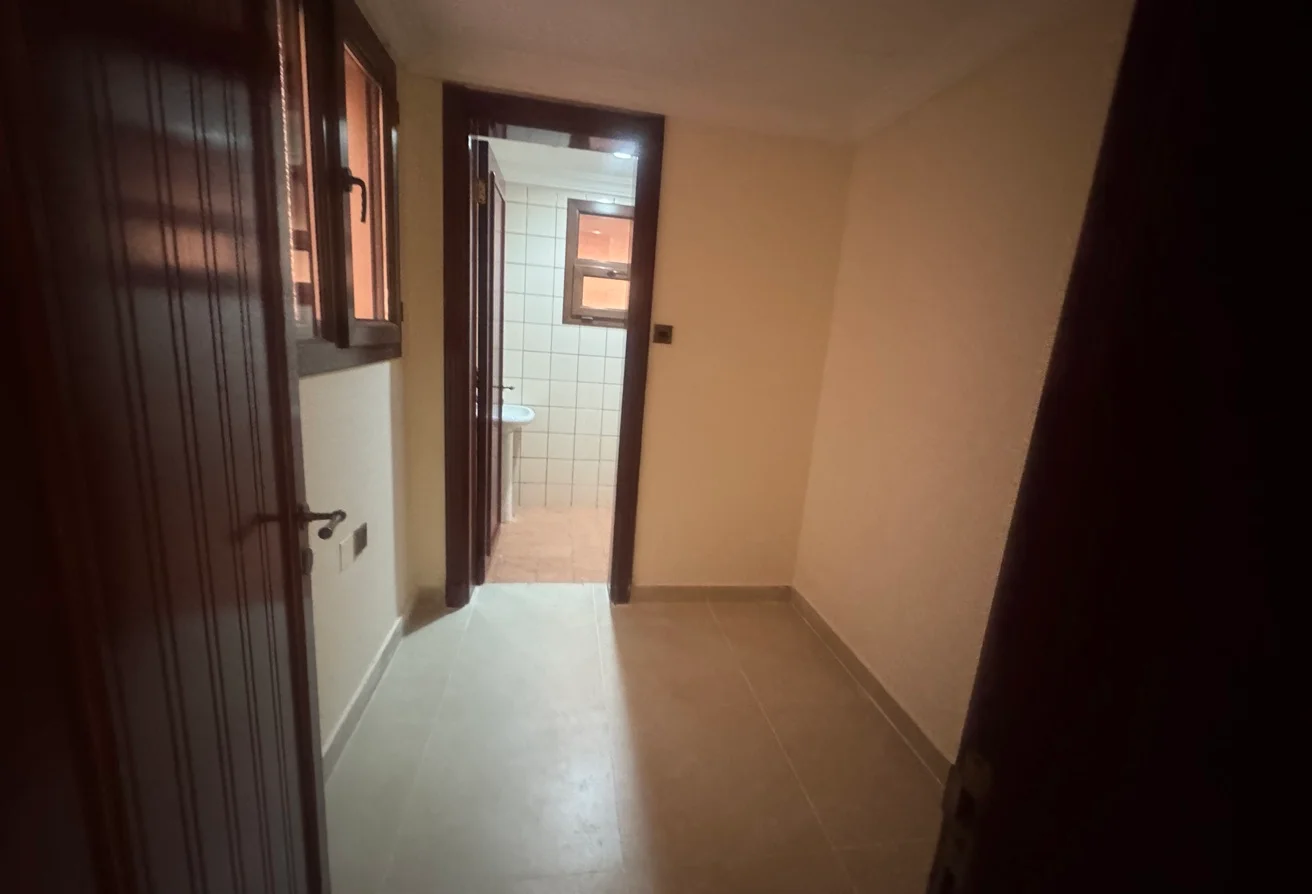 LAGOONA Semi Furnished 5 Bedroom Villa with Maid
