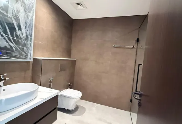 Ready to Move Luxury Homes | Prime Community Locat