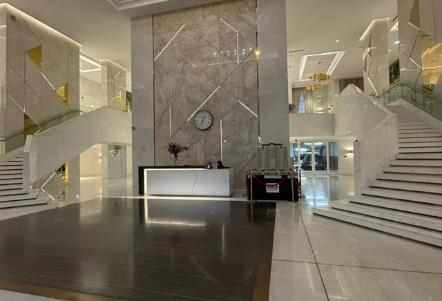 Modern 1-Bedroom with Prime Location