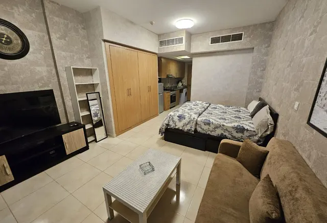 Very spacious studio furnished & lavish furniture