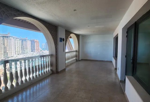 SPACIOUS 2BHK WITH FULL MARINA VIEW IN PORTO