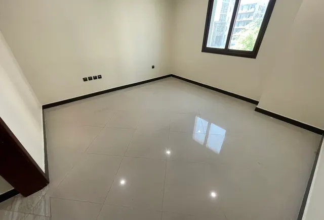 BEAUTIFUL 2 BEDROOM INCLUDING AC BILLS IN FOXHILLS
