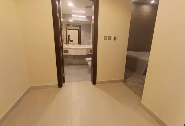 1bhk very big layout in foxhill south full furnish