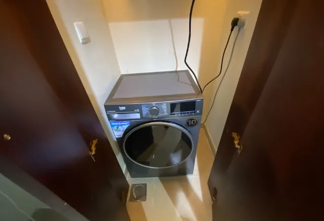 1 BHK Semi Furnished Apartment | Porto Arabia