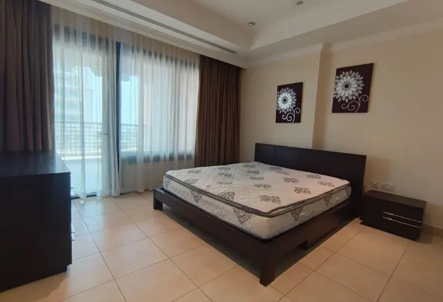2 BR Apartment with Water View in The Pearl