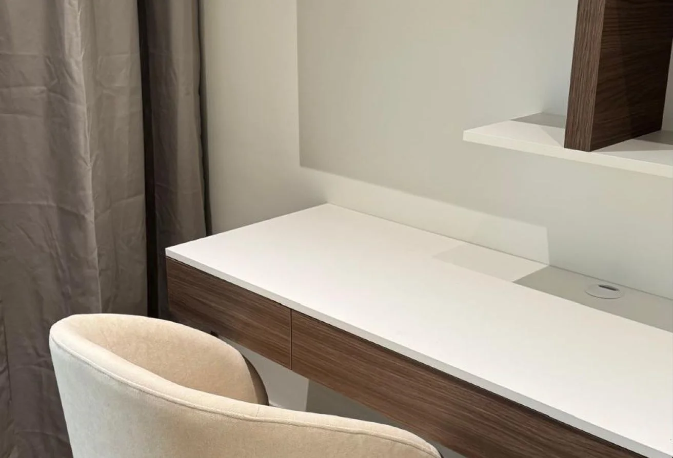 ELEGANT 2 BHK FF RENTED GOOD LAYOUT POOL VIEW