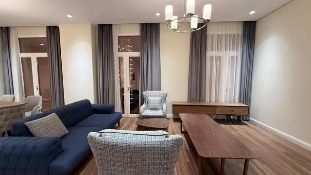 Furnished 2 Bedroom + Maid | Floresta Gardens