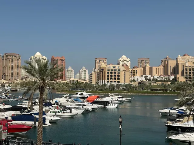 SPACIOUS TOWNHOUSE | MARINA VIEW | TRIPLEX | FF