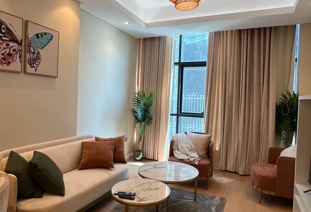 LUXURY 2BHK FULLY FURNISHED + 1 MONTH FREE