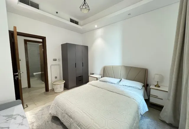 LUXURIOUS 2 BEDROOM | 8500 PLUS ONE MONTH FREE
