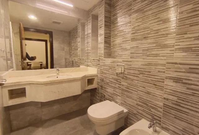 1bhk very big layout in foxhill south full furnish