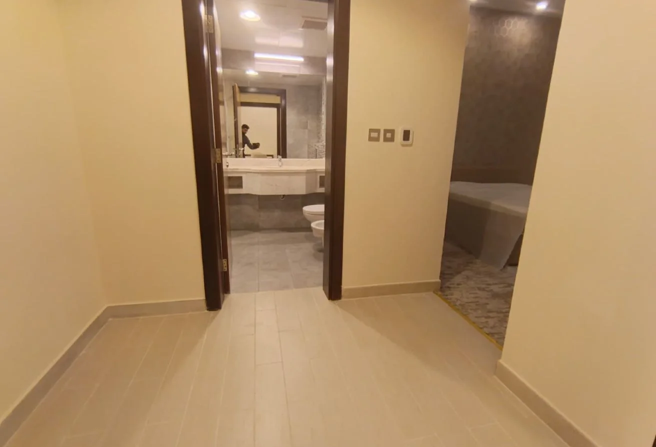 SPACIOUS 1BHK | FOX HILLS SOUTH | 6500 EXCL BILLS