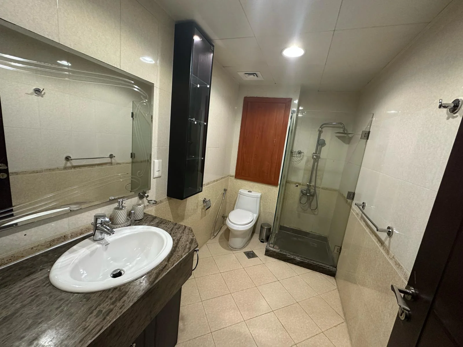 Studio Fully Furnished Including Bills City View