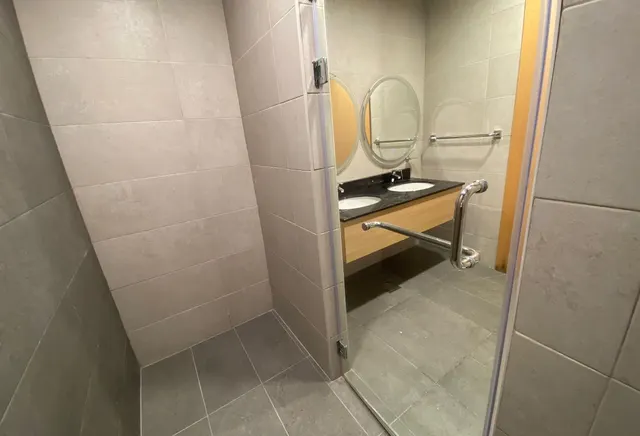 Sea view 1 BHK | Floresta Gardens | Bills Incl.