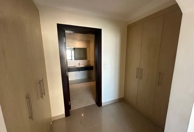 1 Bedroom Furnished Higher Floor Side Marina View