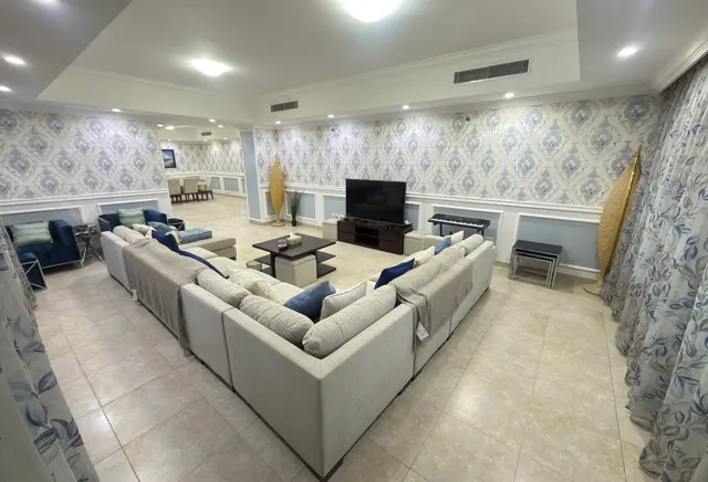 HOT DEAL ! HILTON/MARINA FRONT SPACIOUS 3BHK+MAID - view 3