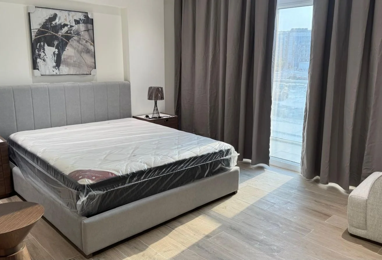 ELEGANT 2 BHK FF RENTED GOOD LAYOUT POOL VIEW