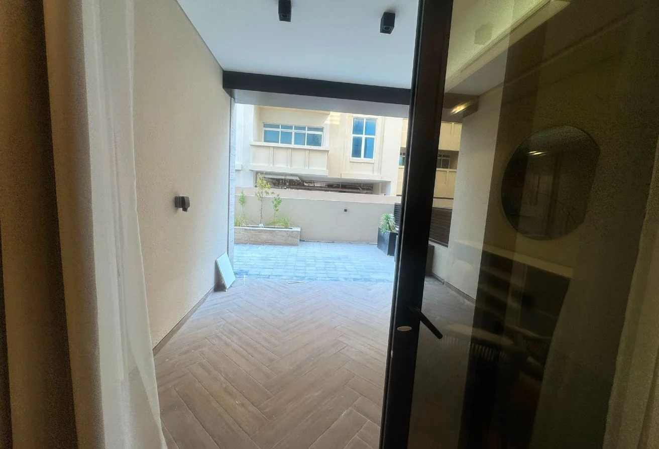2 BHK | for Sale Huge Private Garden  – Fox Hill