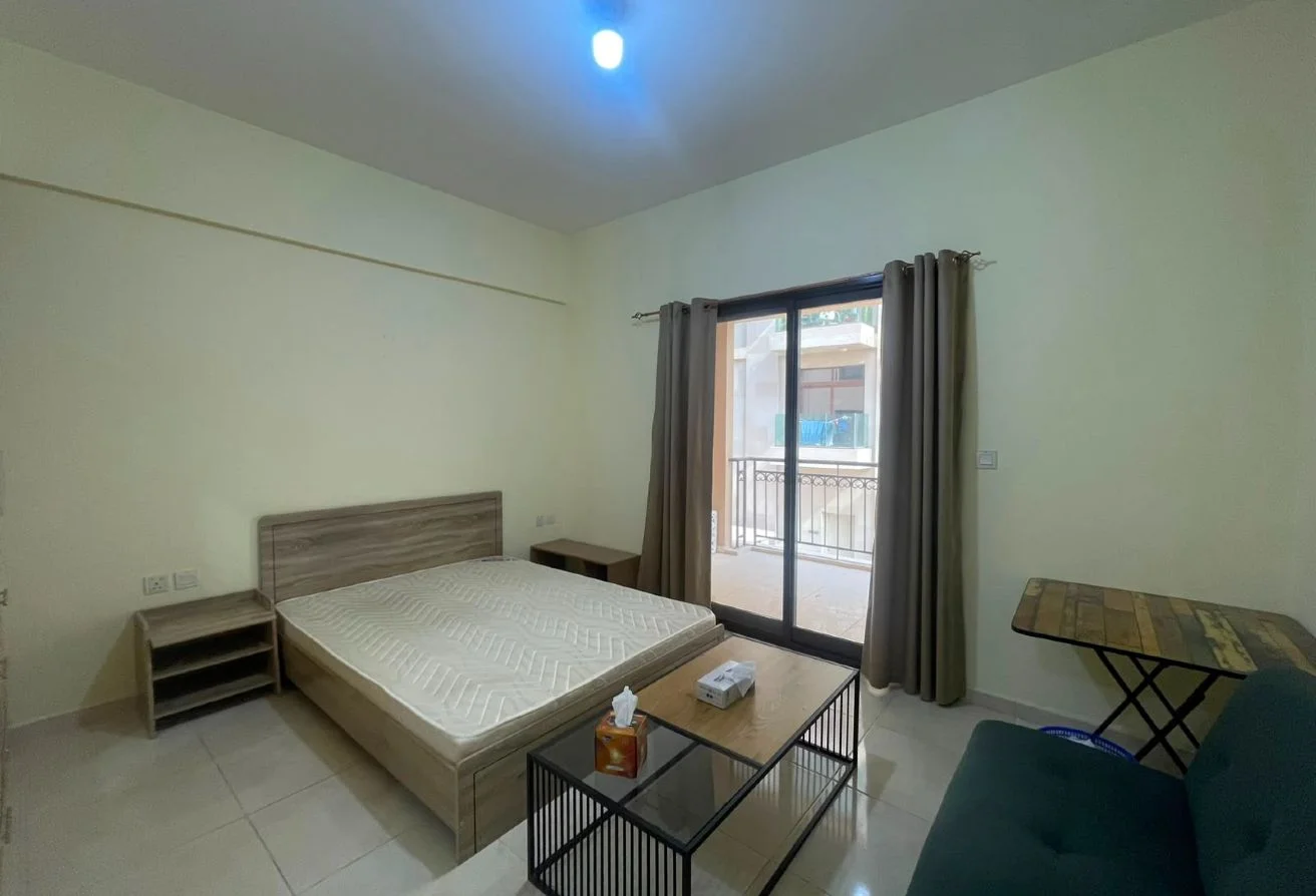 SPACIOUS STUDIO FULLY FURNISHED IN FOXHILLS @ 4695