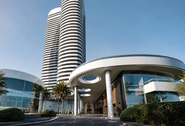 INVESTOR DEAL | SEAVIEW STUDIO resale | BEACHFRONT