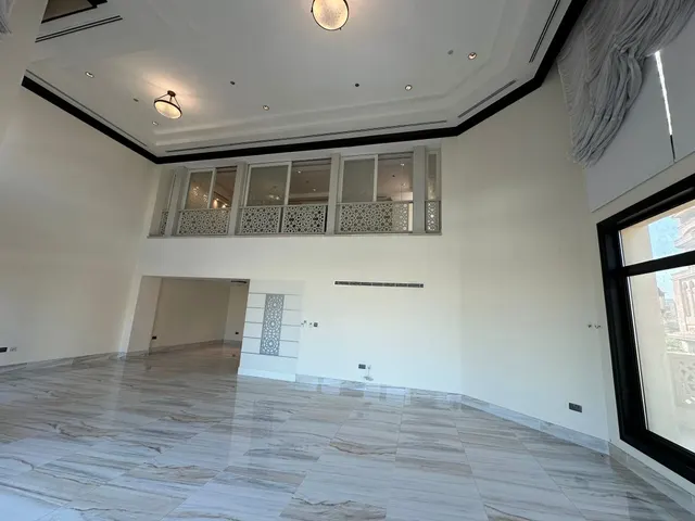 SPACIOUS TOWNHOUSE | MARINA VIEW | TRIPLEX | FF