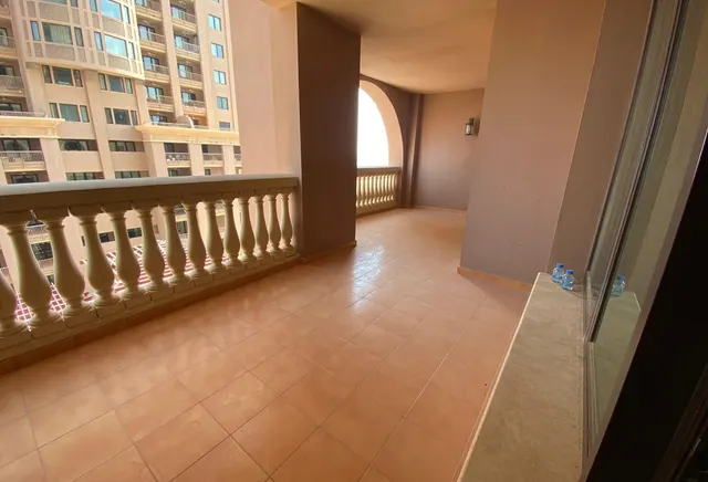 Semi-Furnished 1 Bedroom | Porto Arabia | Balcony