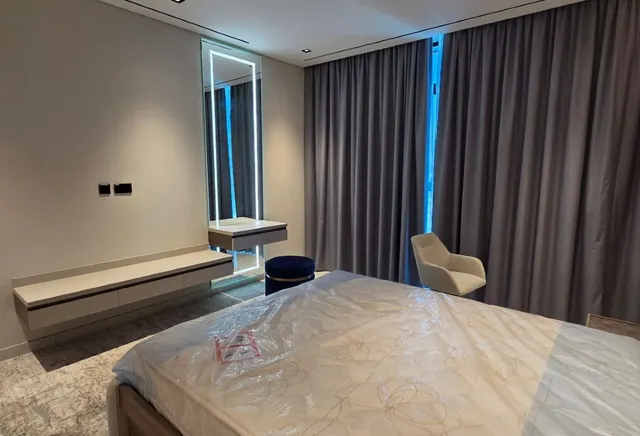 ELEGANT 2 BHK WITH MAID BRAND NEW FULLY FURNISHED