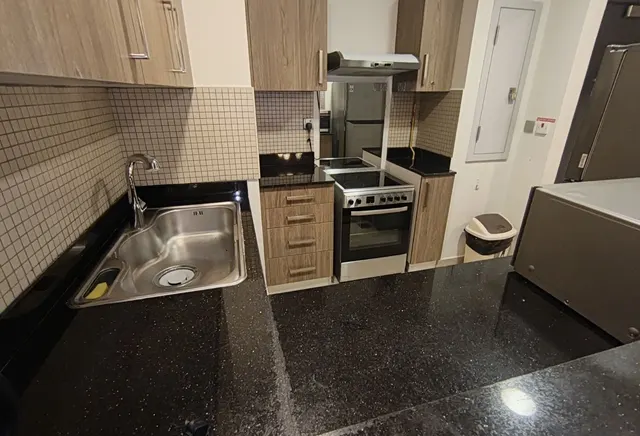 SPECIOUS 1BHK FURNISHED APARTMENT WITH BALCONY