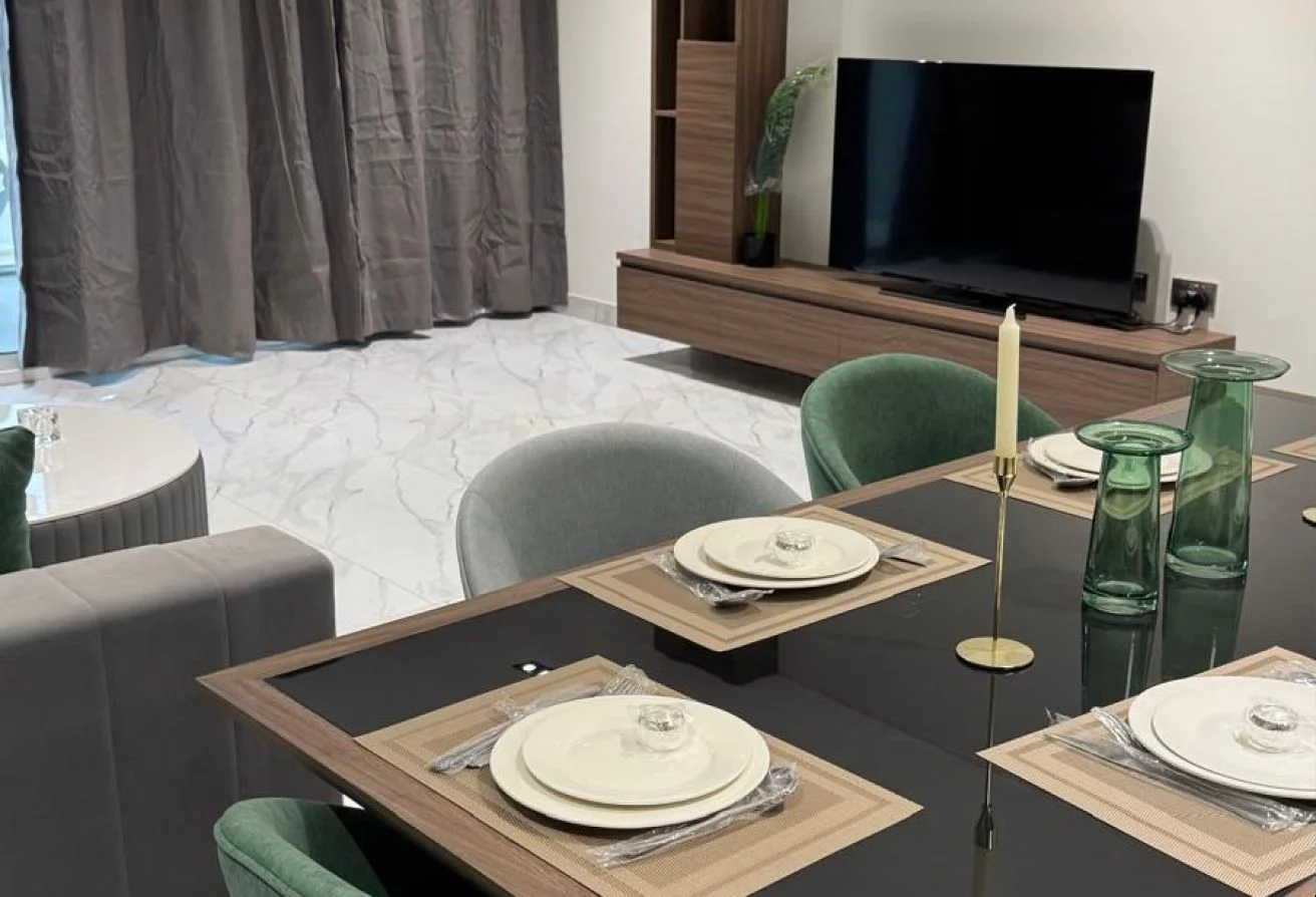 ELEGANT 2 BHK FF RENTED GOOD LAYOUT POOL VIEW