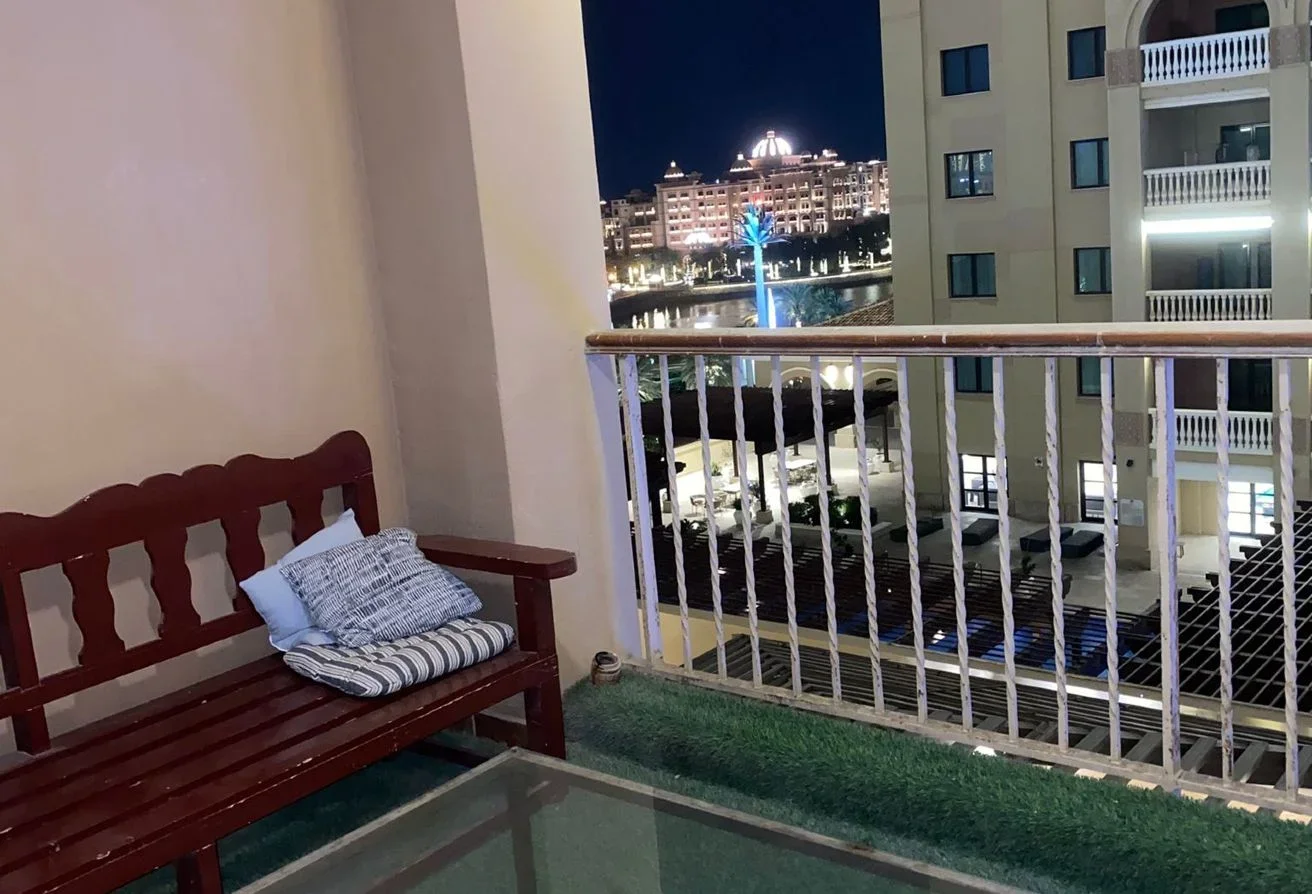 استوديو فخم بإطلالة على المارينا والبحر في اللؤلؤة