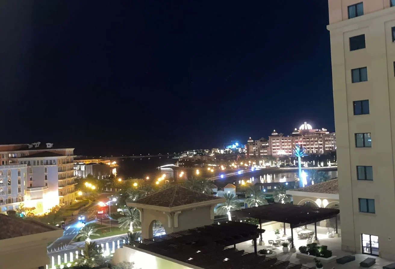 استوديو فخم بإطلالة على المارينا والبحر في اللؤلؤة
