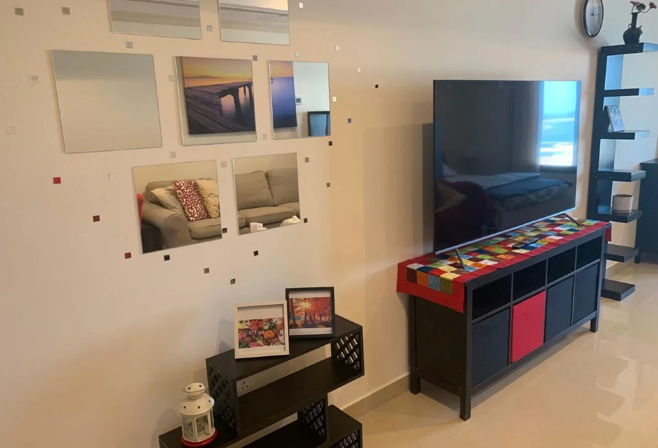 LAVISH STUDIO FULLY FURNISHED HIGHER FLOOR SEAVIEW