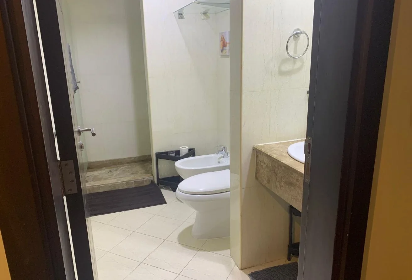 LAVISH STUDIO FULLY FURNISHED HIGHER FLOOR SEAVIEW