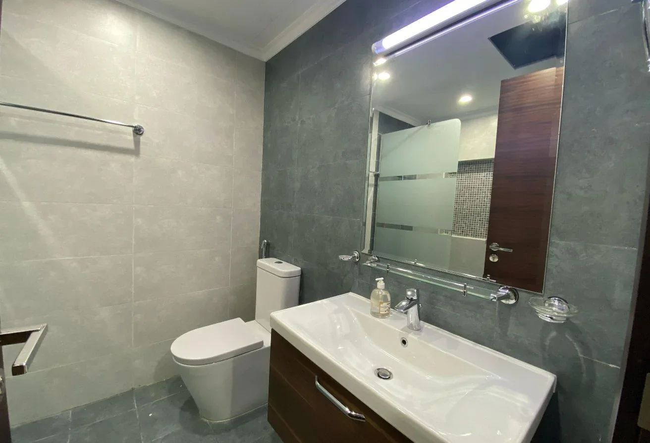 3BR READY TO MOVE FULLY FUNISHED GREAT INVESTMENT