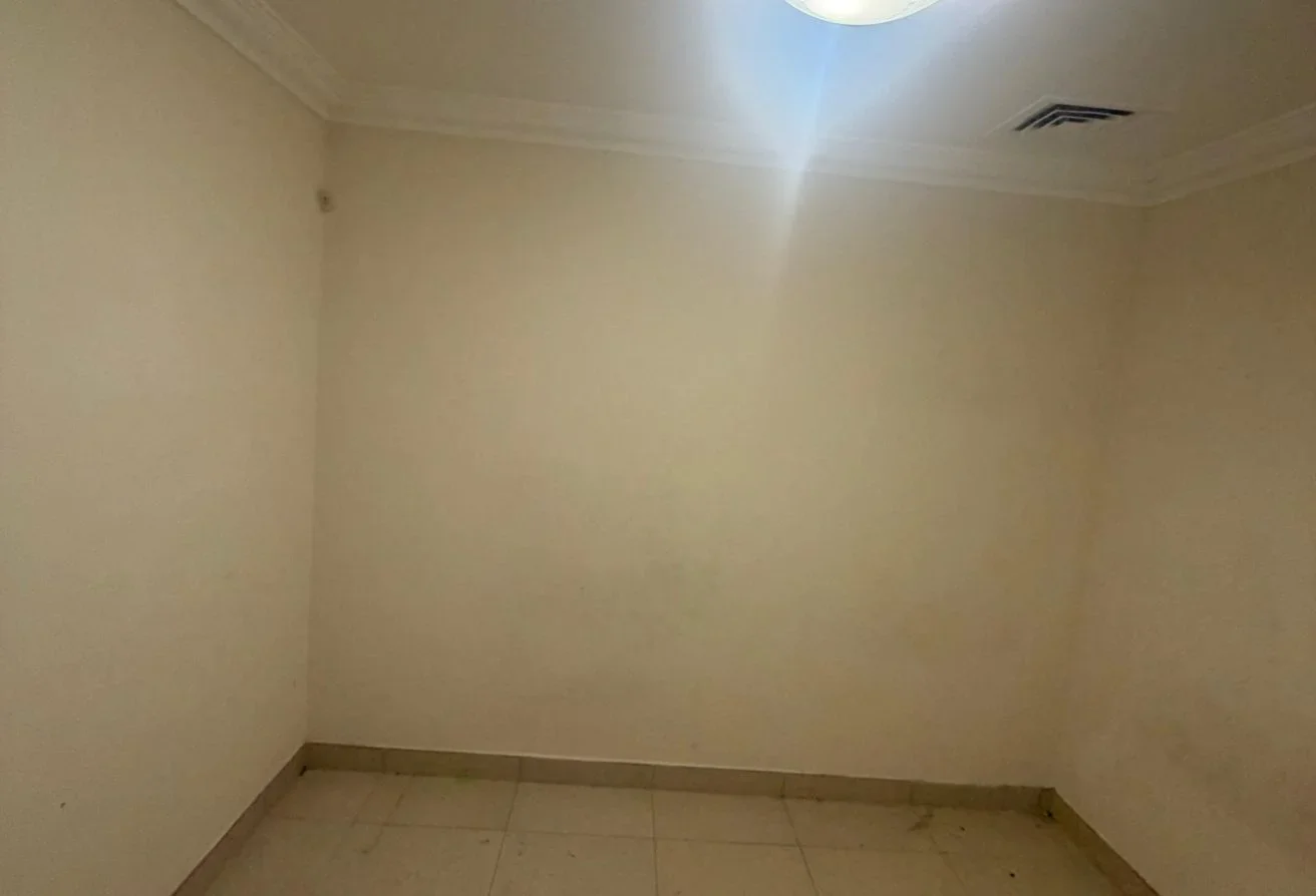 1 BHK +OFFICE SPECIOUS LUXURY APARTMENT FOR RENT