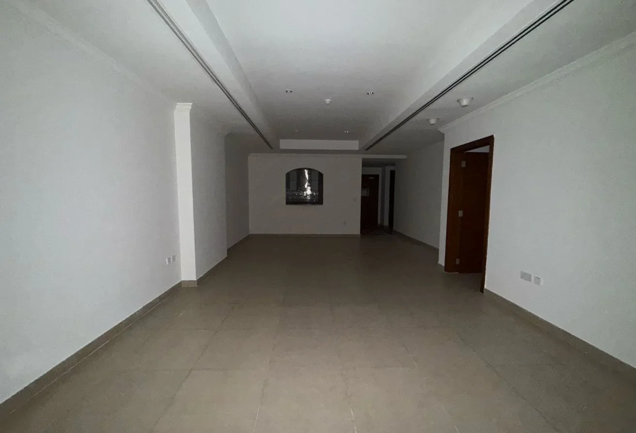 1 BHK +OFFICE SEMI FURNISHED