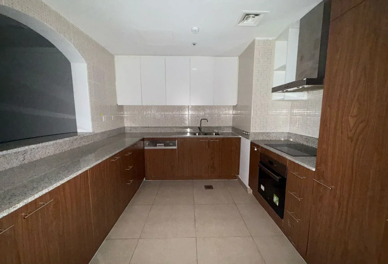 1 BHK +OFFICE SEMI FURNISHED