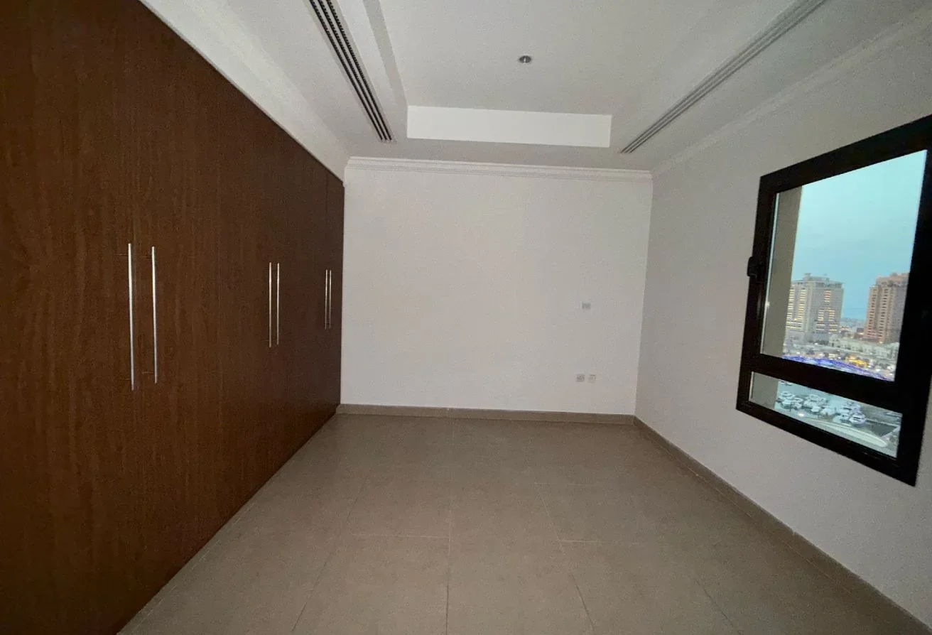 1 BHK +OFFICE SEMI FURNISHED