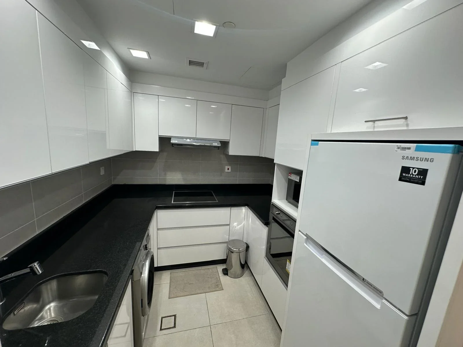 Luxury studio apartment with sea view and balcony