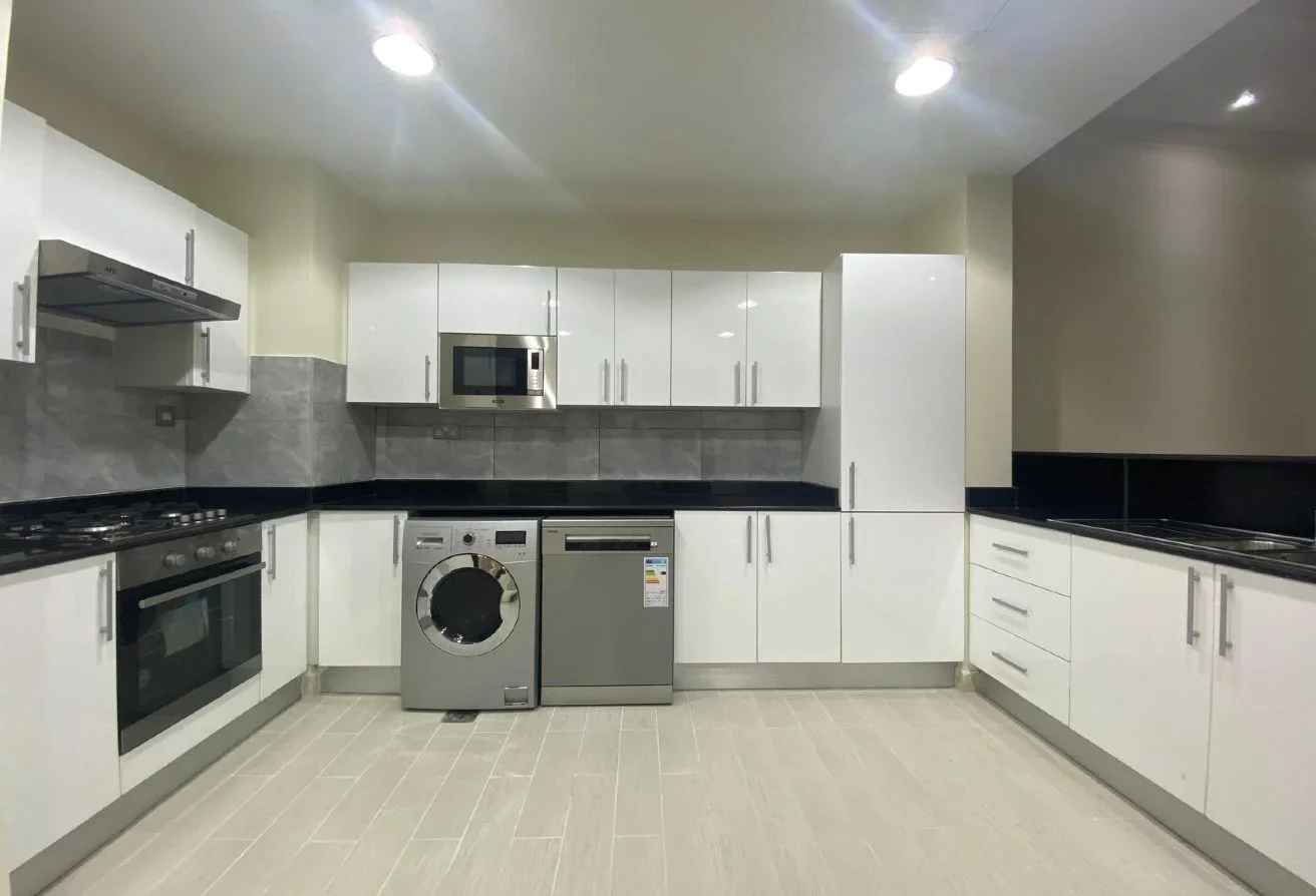 1BR FULLY FUNISHED READY TO MOVE BOOK UNIT