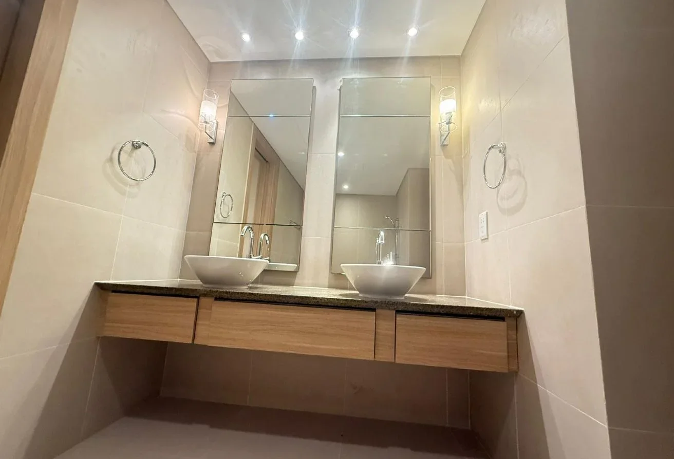 1BHK Luxury Townhouse  Brand New Design & Sea View