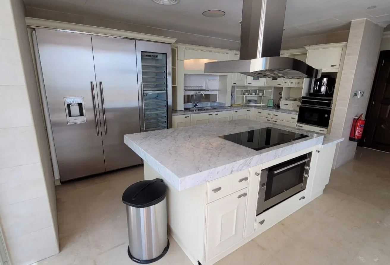 770 SQM Ultra-Luxury Beachfront Penthouse