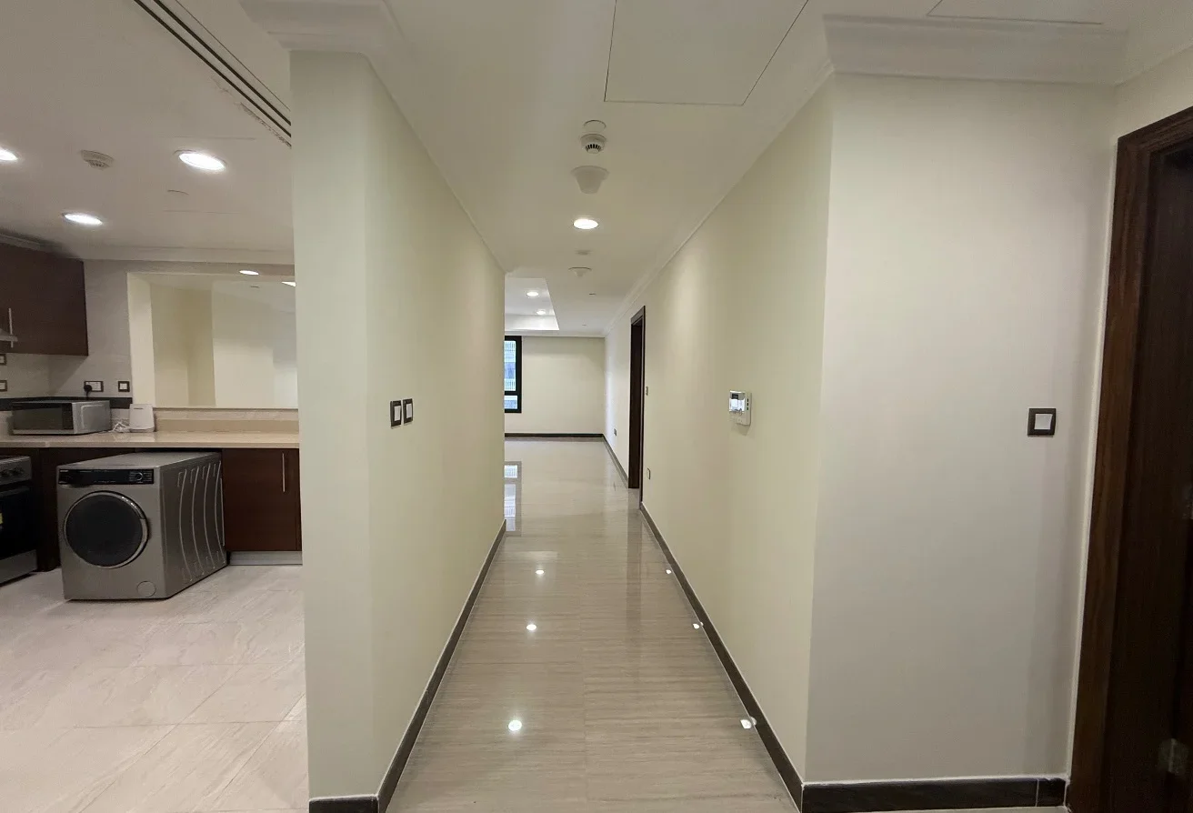 Semi-Furnished | High Floor | 120 sqm | QAR 6,667 - view 3