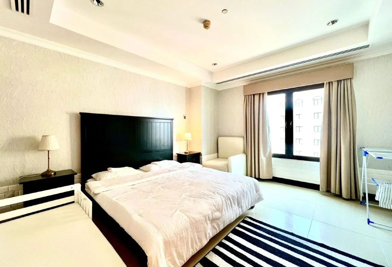 ONE+OFFICE/MAID ROOM READY TO MOVE RIGHT NOW
