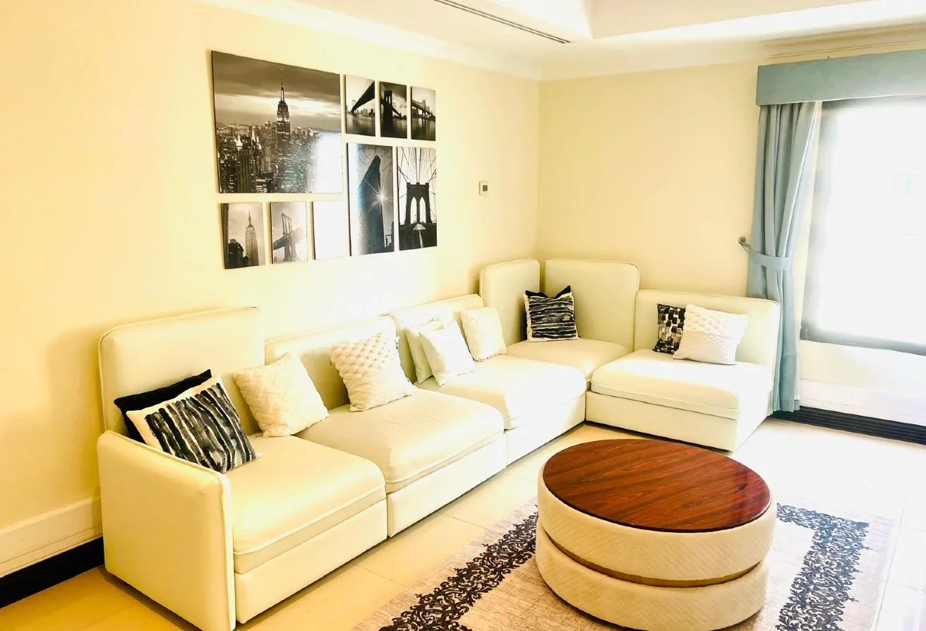 ONE+OFFICE/MAID ROOM READY TO MOVE RIGHT NOW